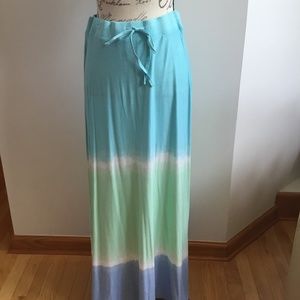 Old Navy tie-dye/ombré shirt